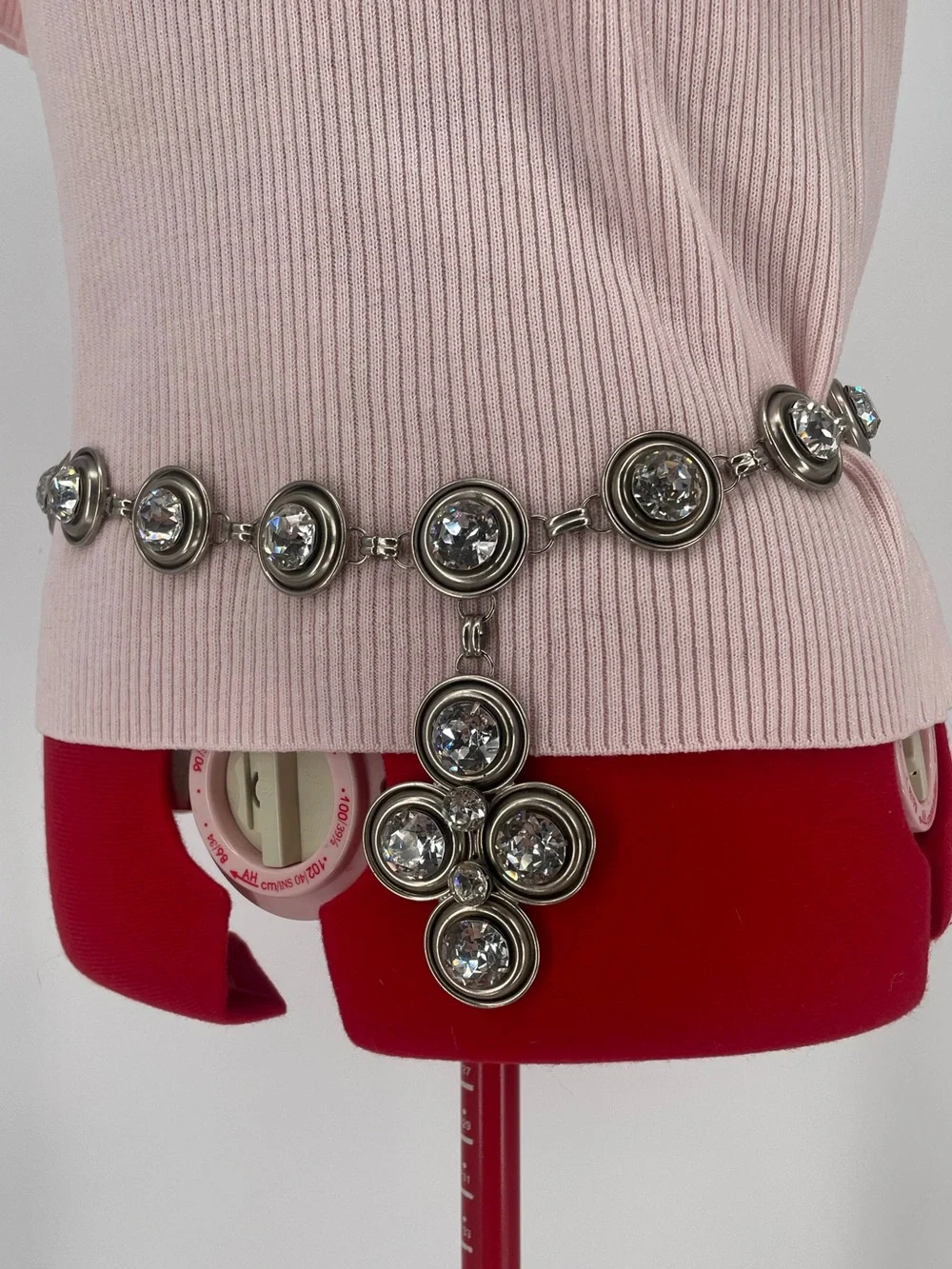 Vintage Chunky Silver Tone Rhinestone Chain Belt Cross Charm Alternative Style